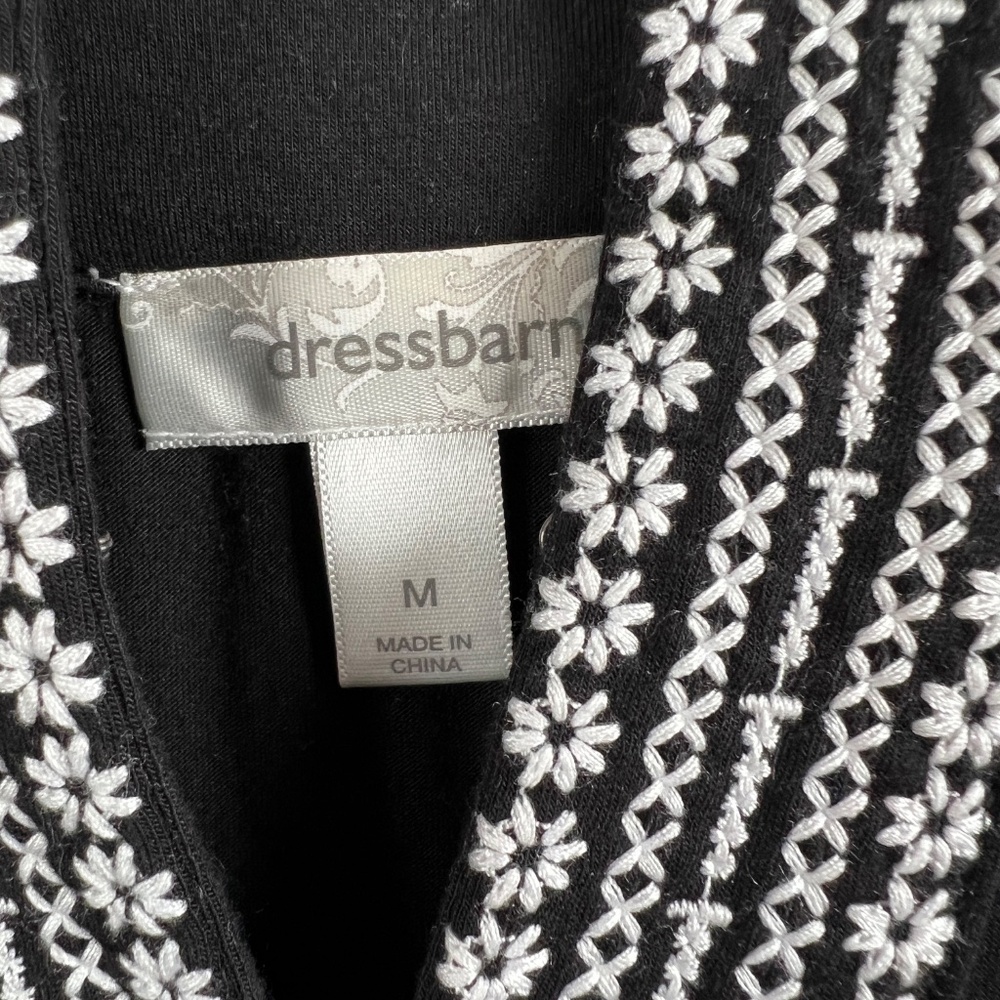 Dress Barn Black White Embroidery Tank Top Blouse Woman’s Medium - Picture 3 of 7